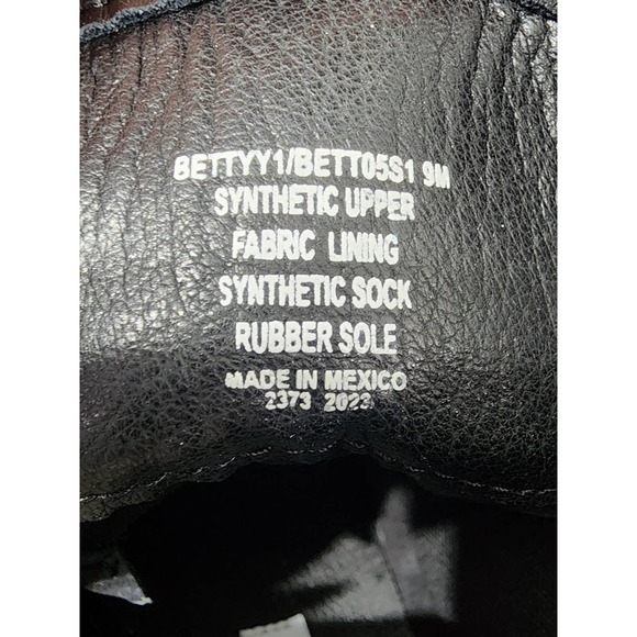 Steve Madden Bettyy Black Combat Boots Size 9 Womens - Picture 2 of 5